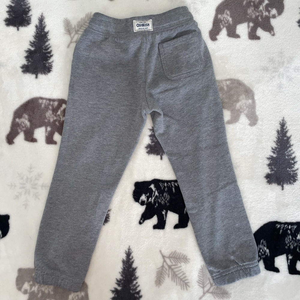 ❄️4T Sweatpants❄️ - Picture 10 of 10